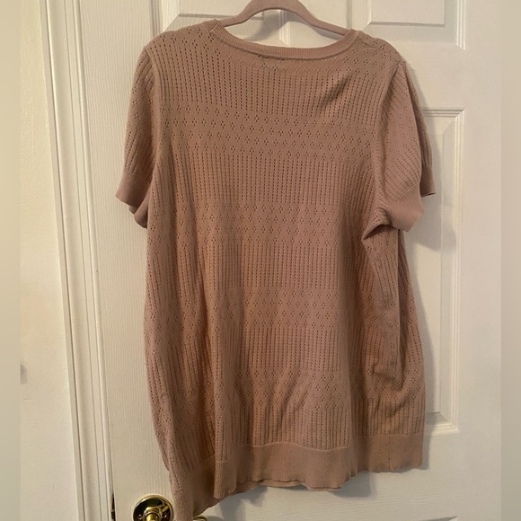 Torrid Everyday Soft Pointelle Pullover Short Sleeve Knit Sweater Beige Sz 2 - Picture 6 of 7